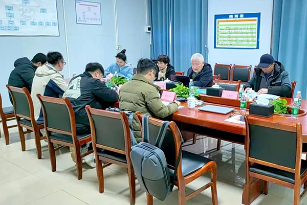 9州体育网址组织召开江西宏福新材料有限公司永新工业开发区新型合成面料项目节能报告的评审会