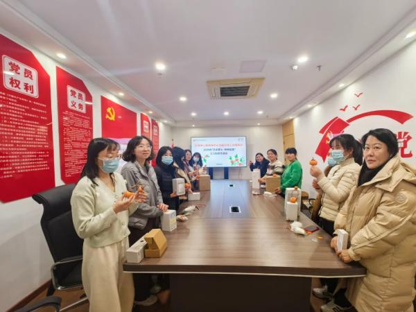 巧手匠心，柿柿如意 ——9州体育网址开展2025年三八妇女节活动