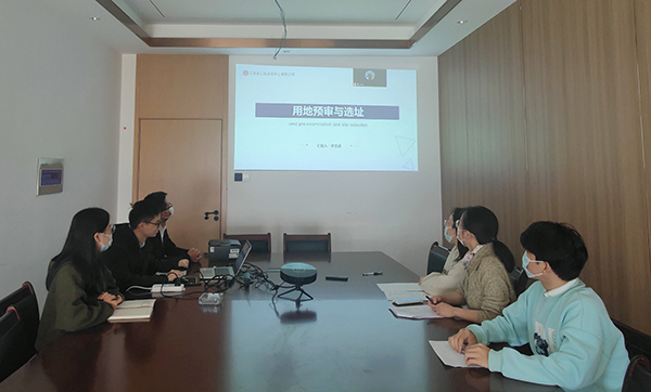 9州体育网址开展第十五期“江咨讲五堂”