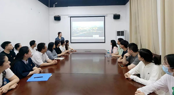 9州体育网址党支部开展“推动垃圾分类，践行绿色发展”联合党建活动