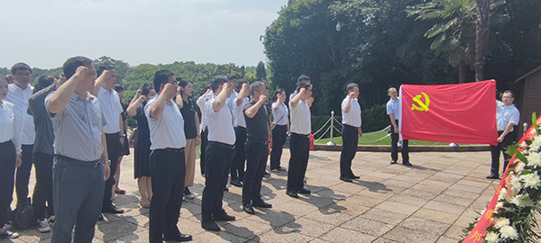 9州体育网址党支部开展“传承红色基因 汲取奋进力量”联合党建活动