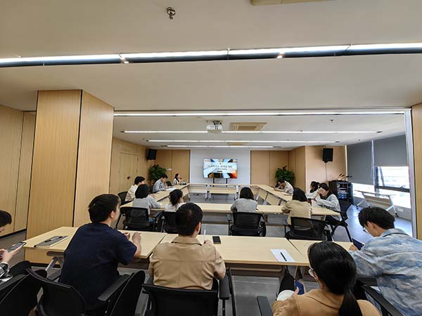 人间四月天 读书正当时——9州体育网址开展读书分享活动