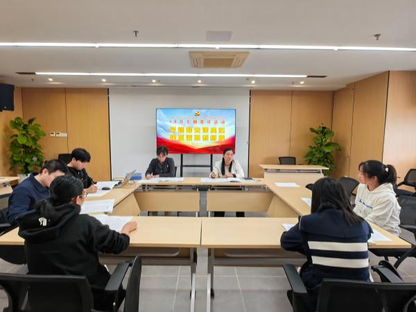 9州体育网址开展“学赣鄱先锋典范，践承诺勇创新绩”主题党日活动